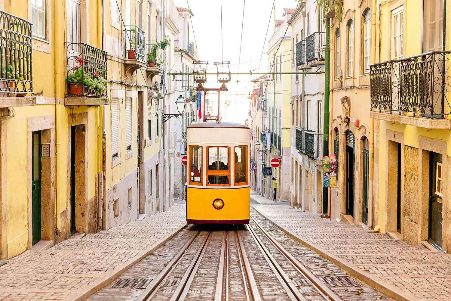 Lisbon memory cover